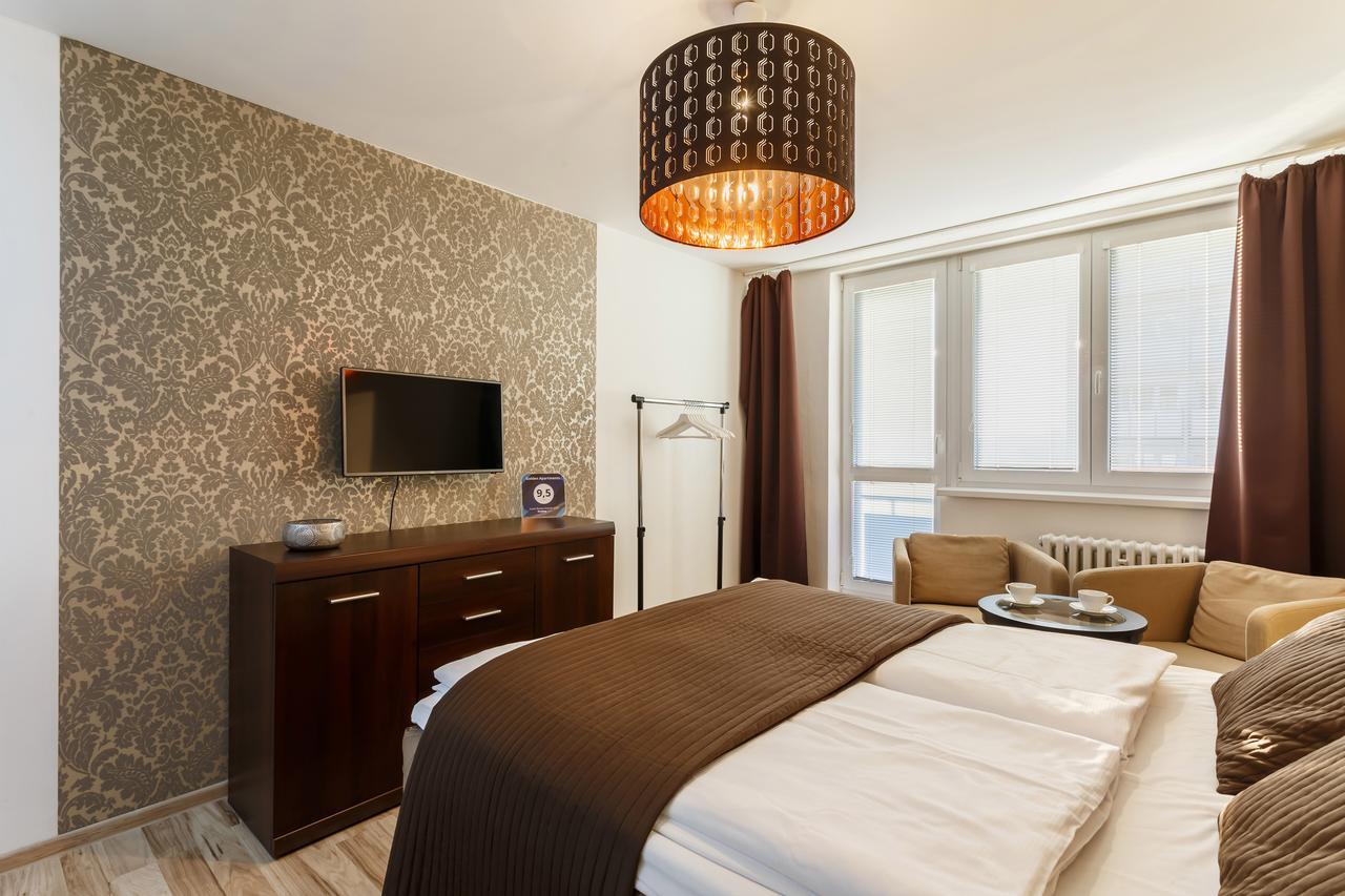 Golden Apartments Острава Екстериор снимка